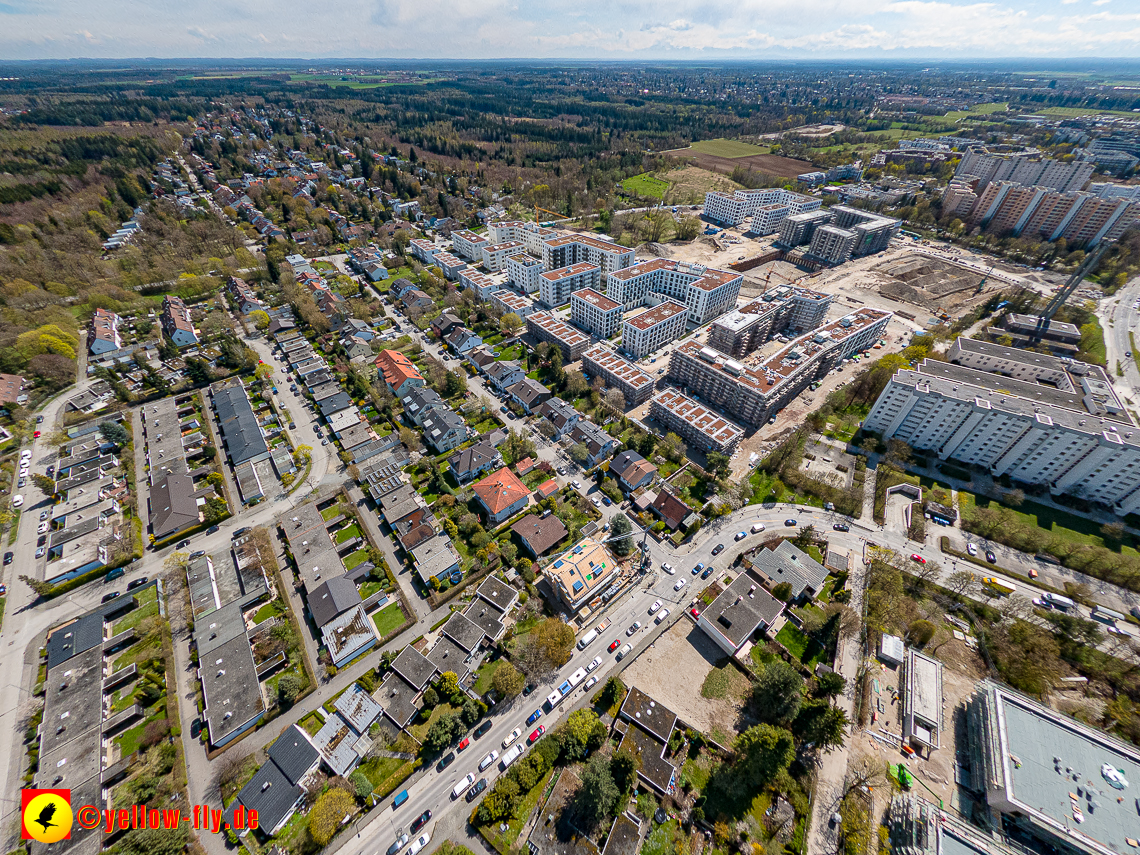 21.04.2023 - Luftbilder von der Baustelle Niederalmstraße 16 in Neuperlach